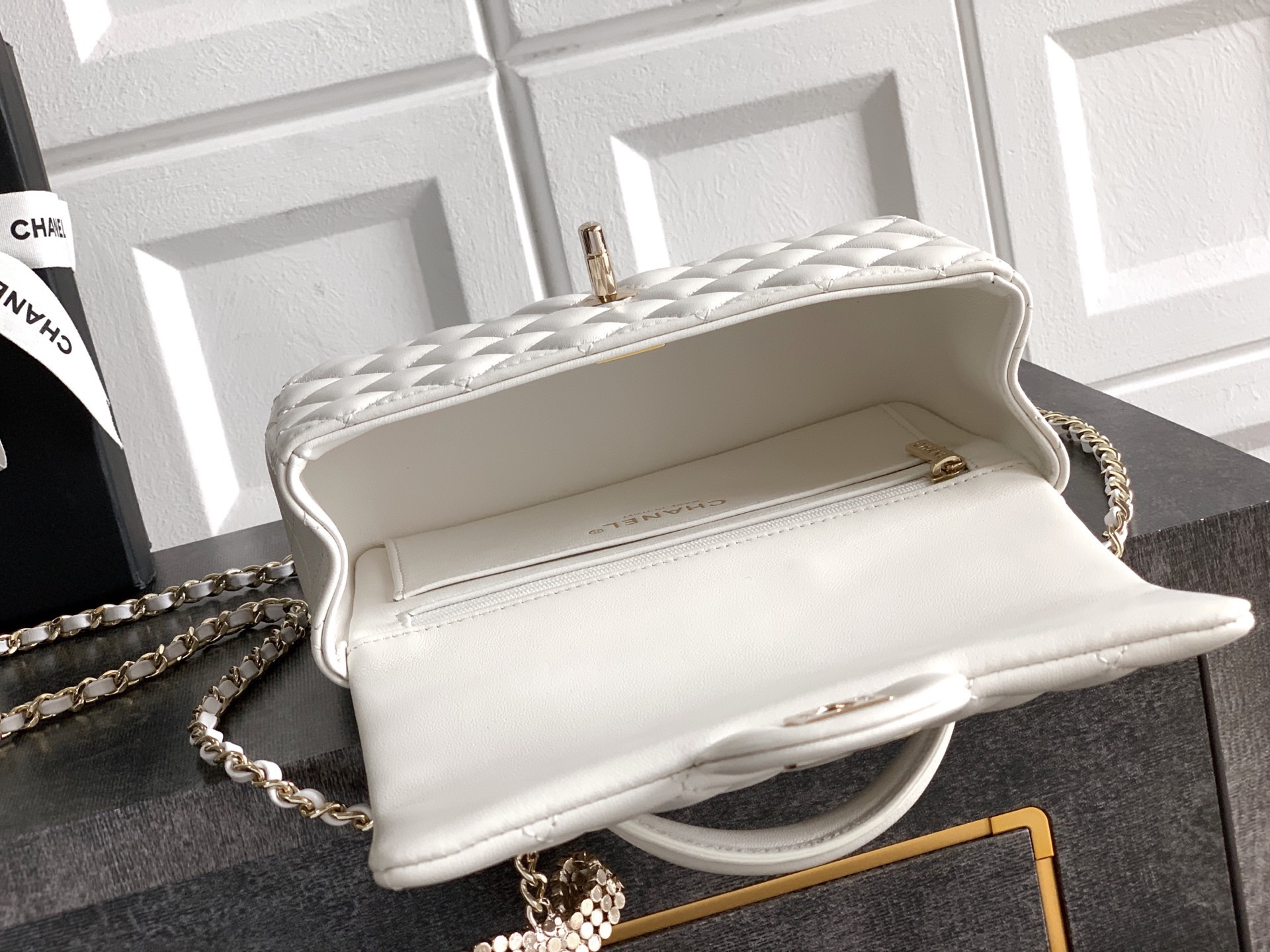 Ch@nel Flap Bag Mini CF Handle -Lambskin Leather-20*13*9cm