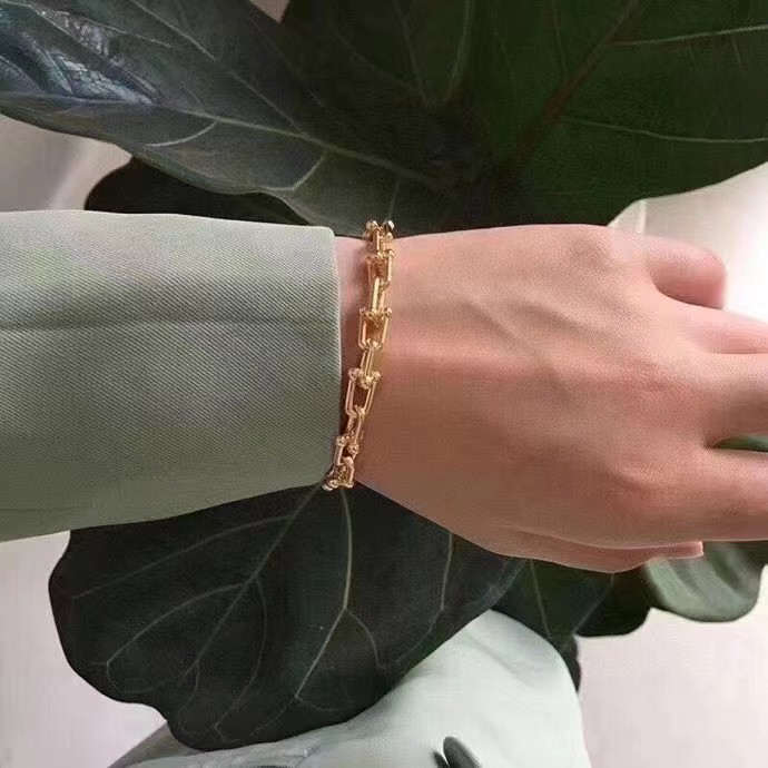 T*f*ny bracelet