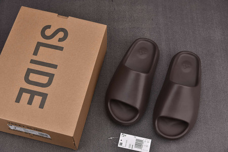Y**zy slides 