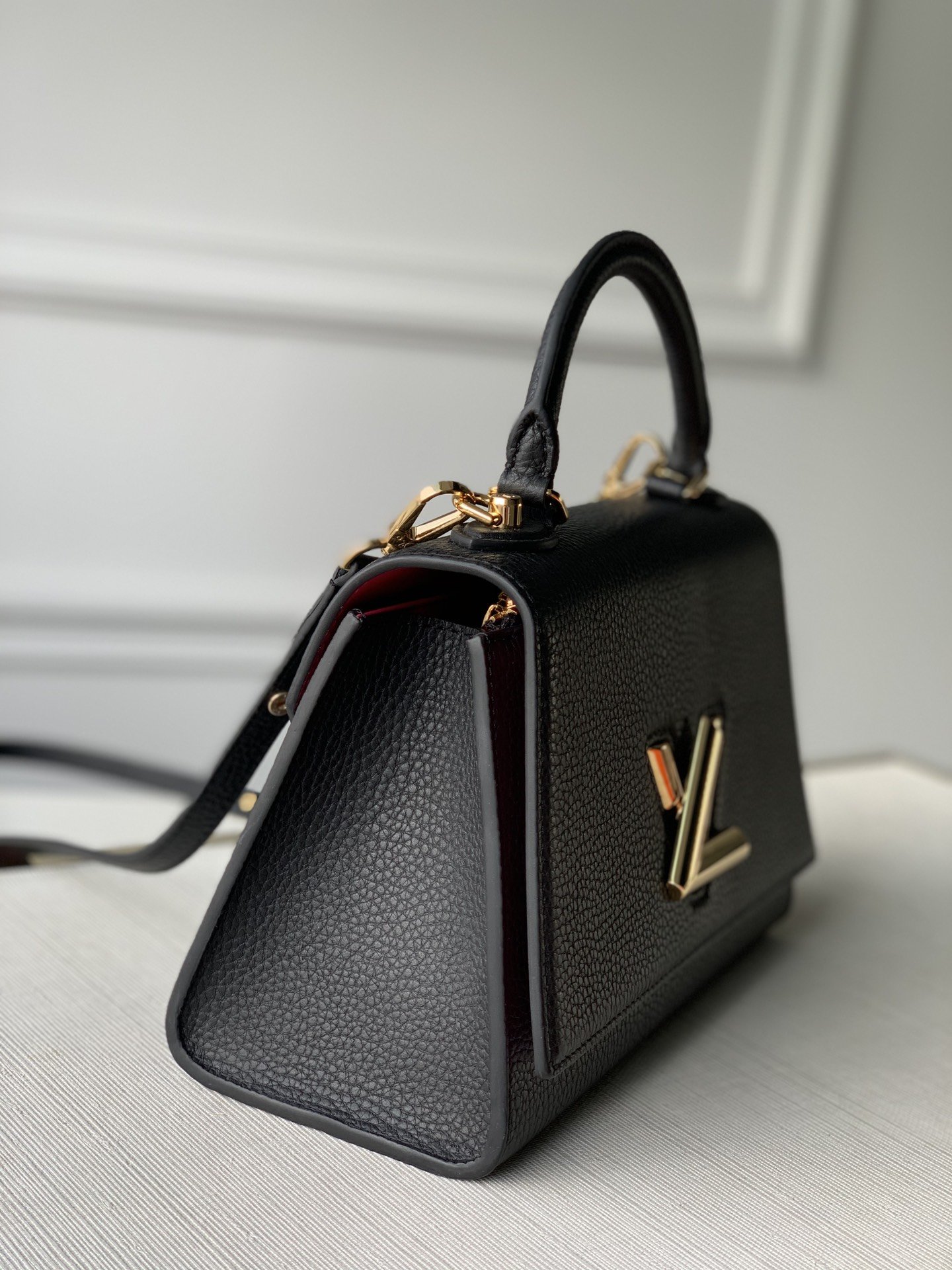 l0*is V*t0n twist one handle-17.0 x 25.0 x 11cm