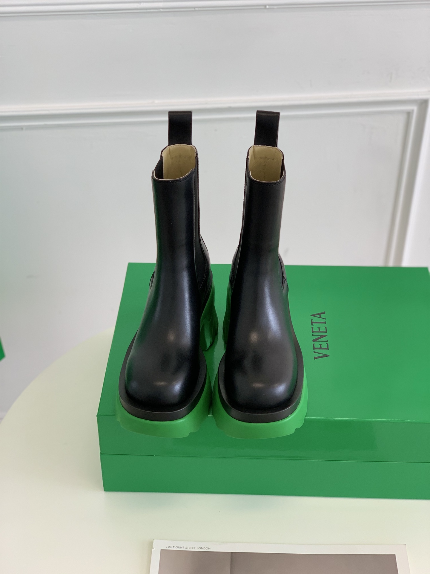 bo*te*ga Ve*ne*ta boots