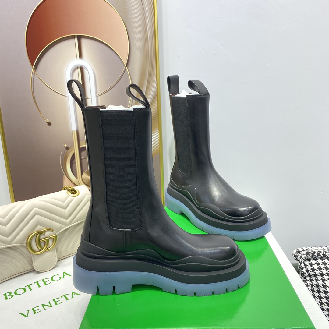 bo*te*ga Ve*ne*ta boots