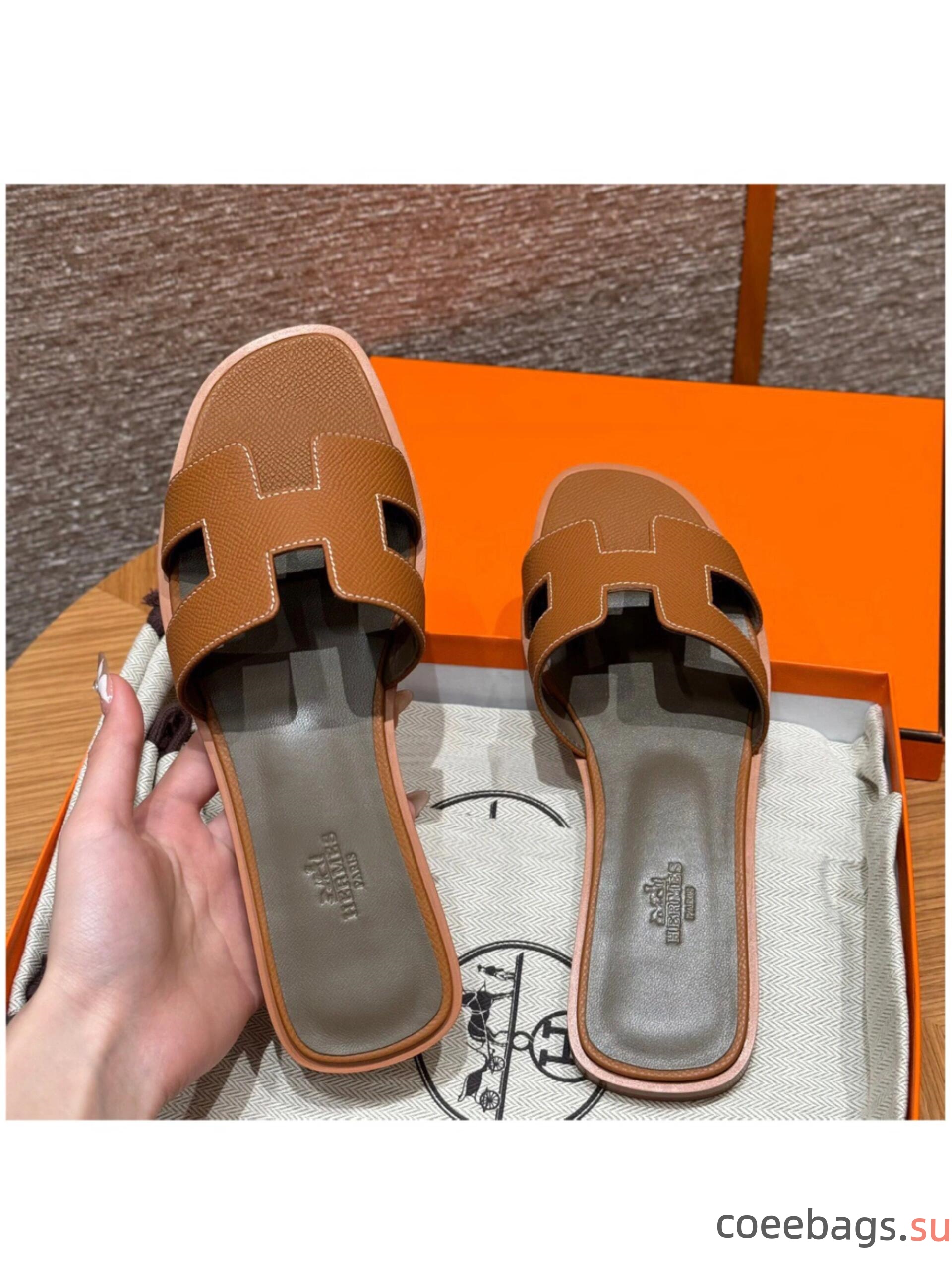 H**me5 Slippers In Caviar Leather