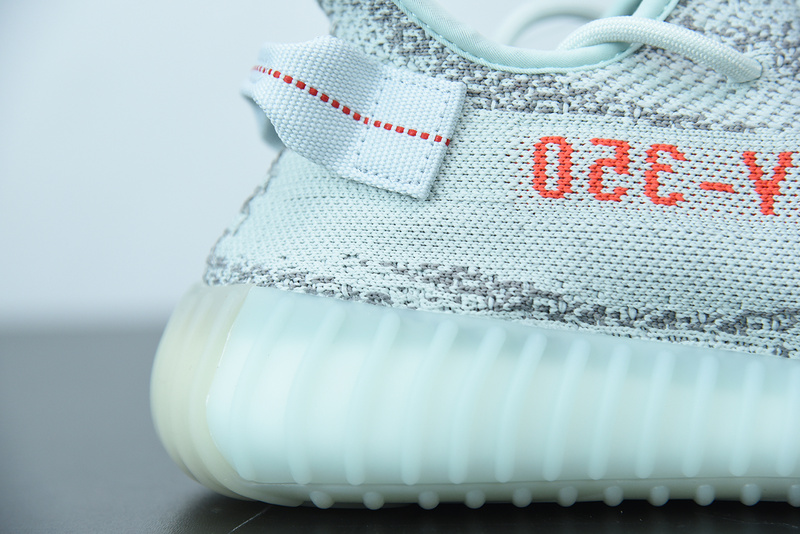 ad*s Y**zy boost 350 v2 "blue tint" b37571