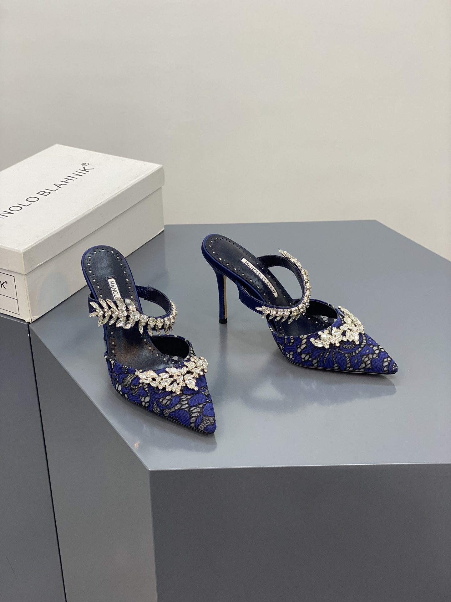 Manolo Blahnik-10CM
