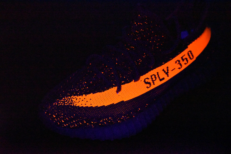 ad*s Y**zy boost 350 v2 "beluga" bb1826
