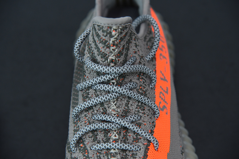 ad*s Y**zy boost 350 v2 "beluga" bb1826