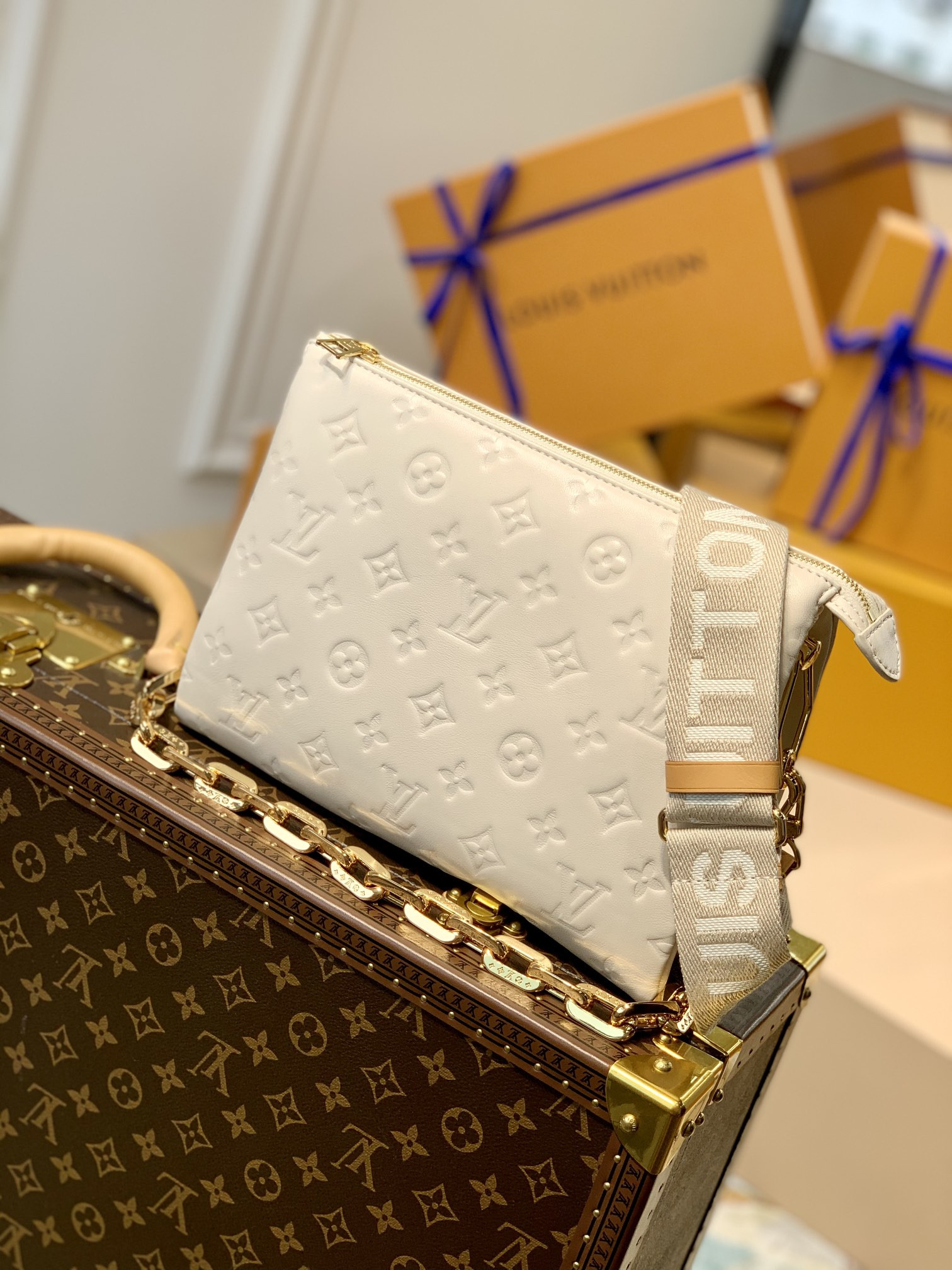 l0*is V*t0n coussin handbags-29.5×13.5×21cm