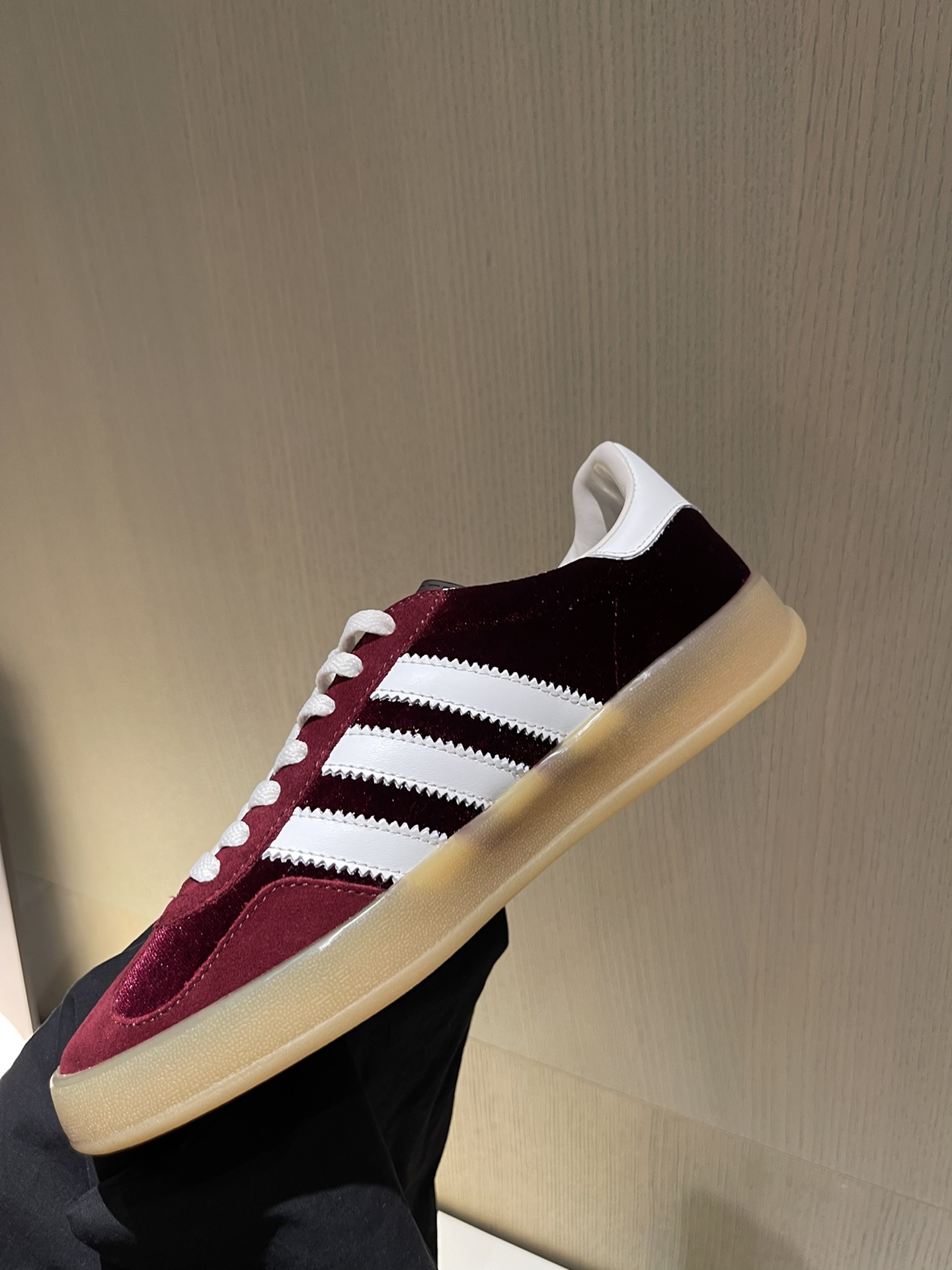 ad*sxG*u*i sneakers