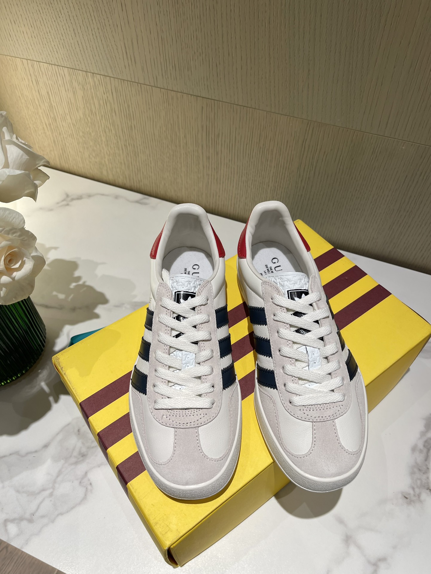 ad*sxG*u*i sneakers