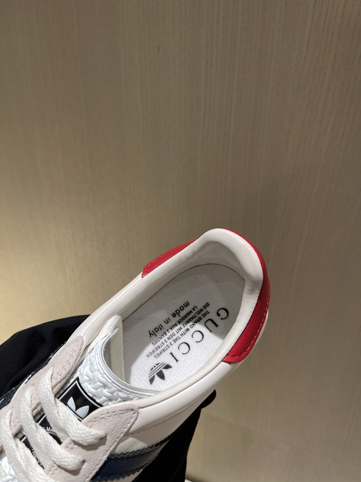 ad*sxG*u*i sneakers