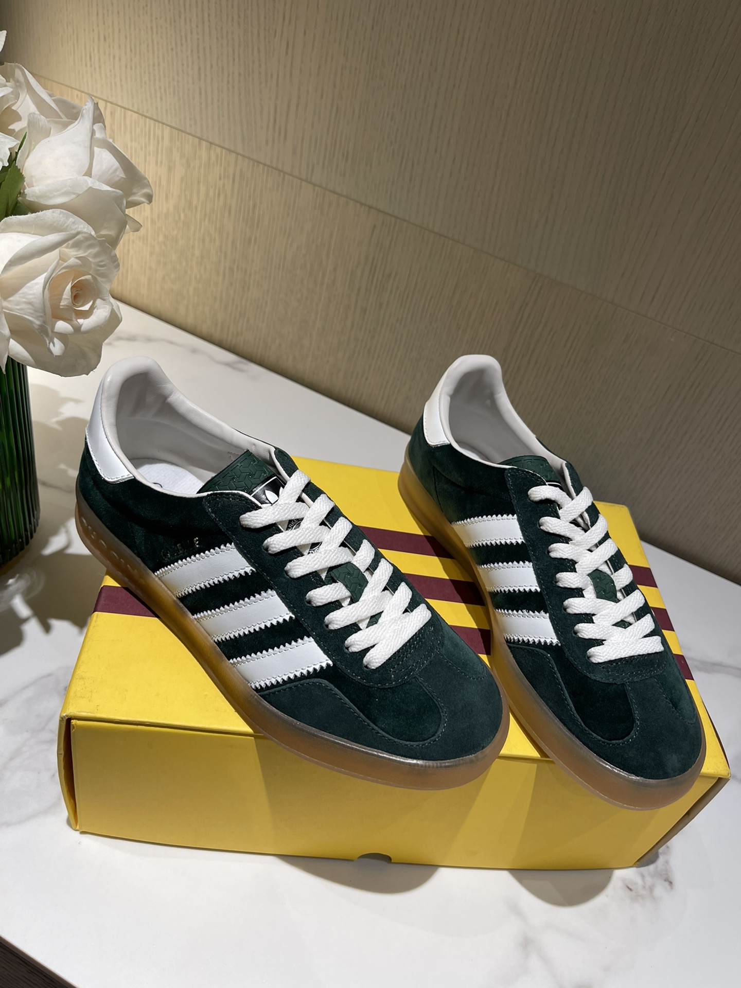 ad*sxG*u*i sneakers