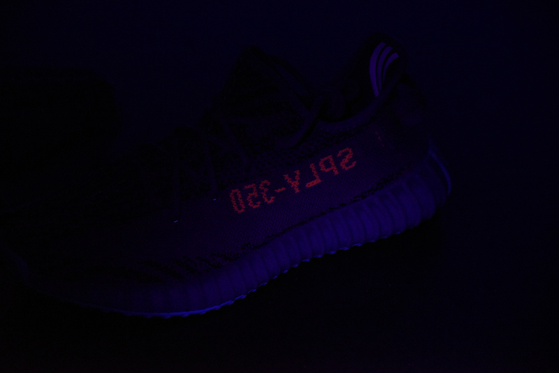 ad*s Y**zy boost 350 v2 "beluga 2.0" ah2203