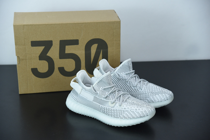 ad*s Y**zy boost 350 v2 