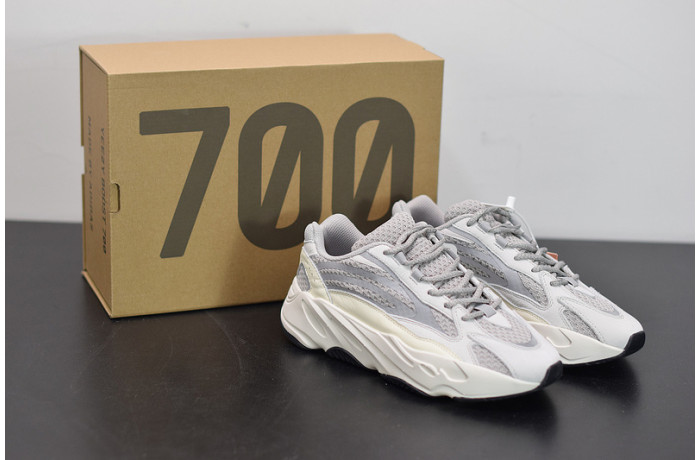 ad*s Y**zy boost 700 v2 "static wave runner" ef2829