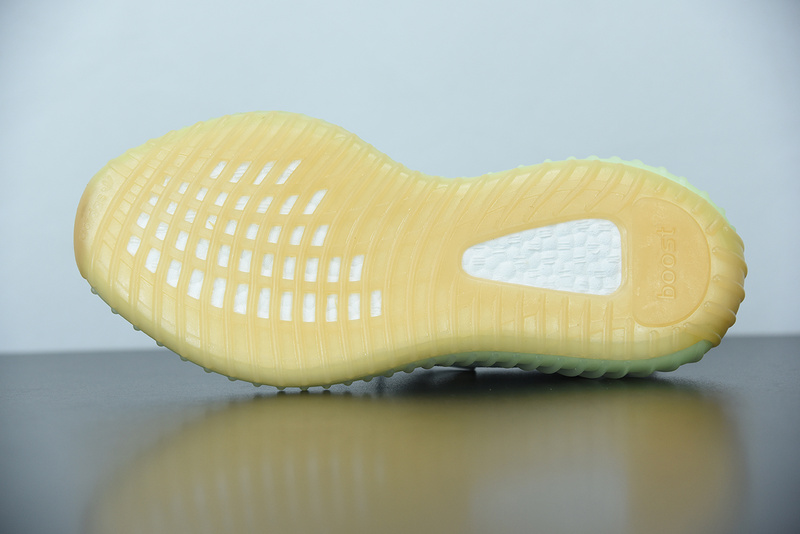 ad*s Y**zy boost 350 v2 "hyperspace" eg7491