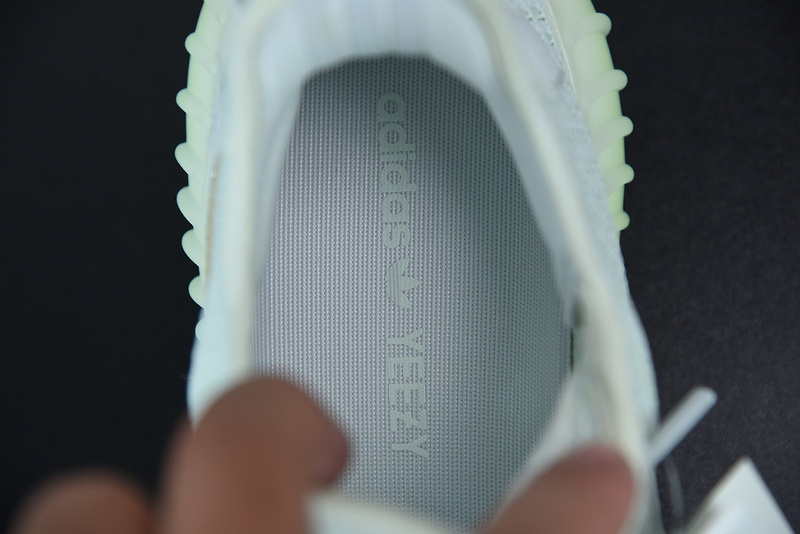 ad*s Y**zy boost 350 v2 "hyperspace" eg7491
