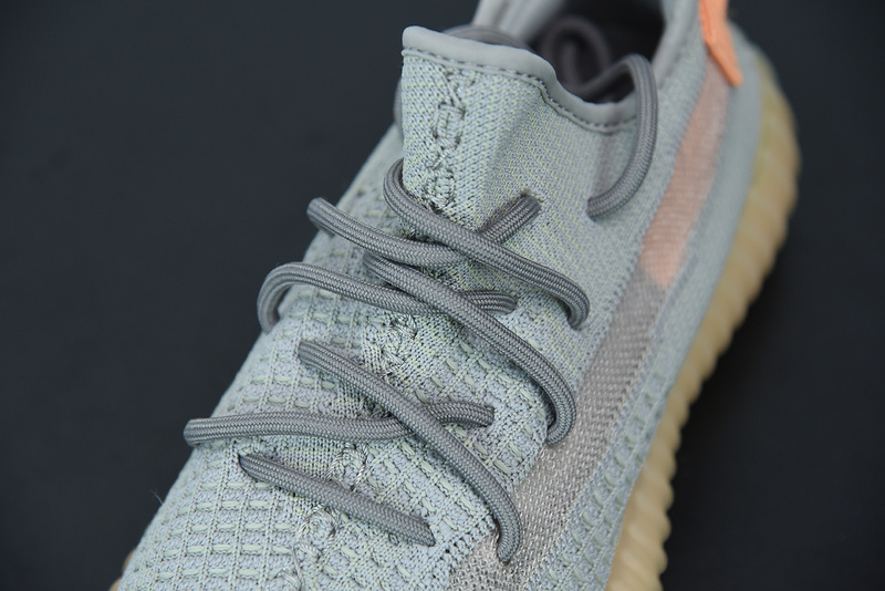 ad*s Y**zy boost 350 v2 "true form" eg7492