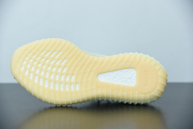 ad*s Y**zy boost 350 v2 "butter" f36980