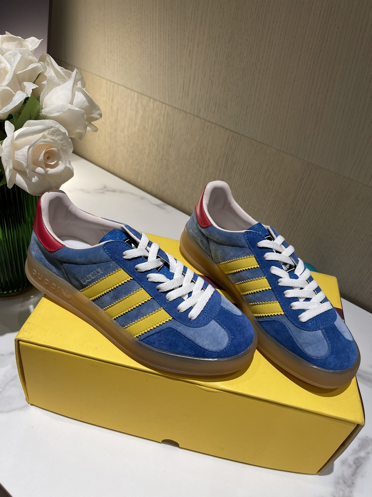 ad*sxG*u*i sneakers