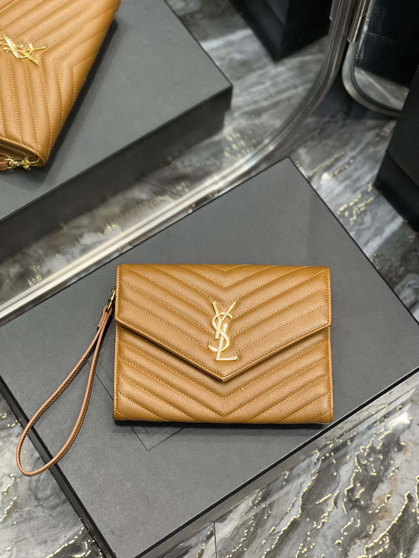 Y*L pouch-‎21×6×3cm