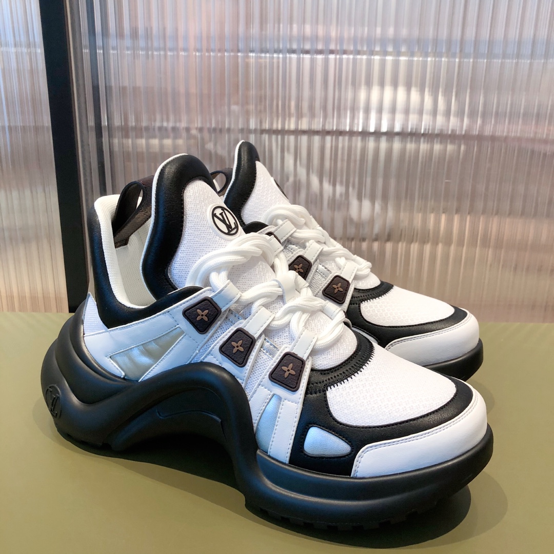 l0*is V*t0n archlight sneaker