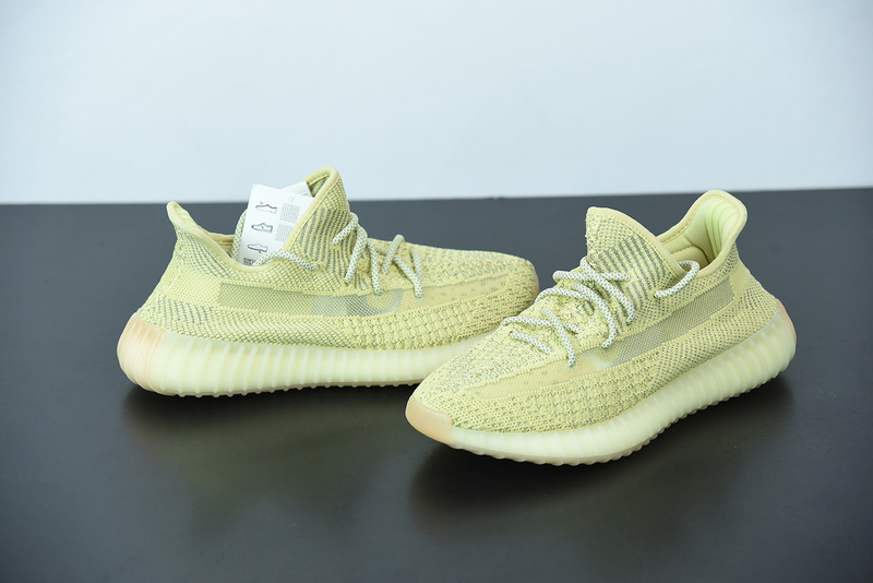 ad*s Y**zy boost 350 v2 “antlia” reflective fv3255
