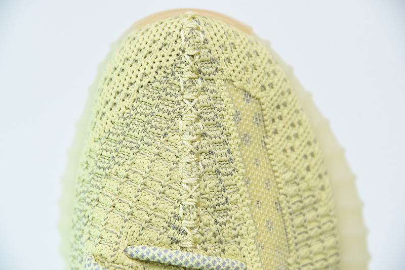 ad*s Y**zy boost 350 v2 “antlia” reflective fv3255