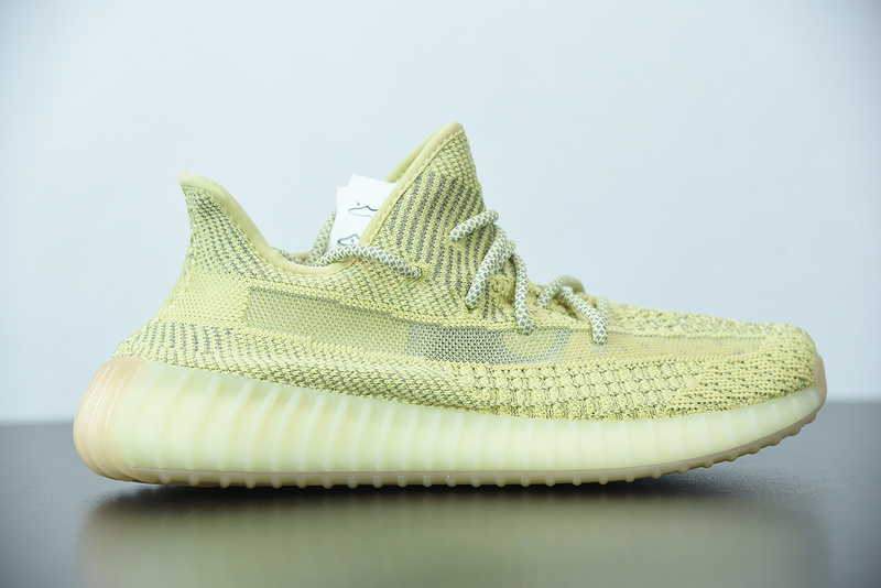 ad*s Y**zy boost 350 v2 “antlia” reflective fv3255