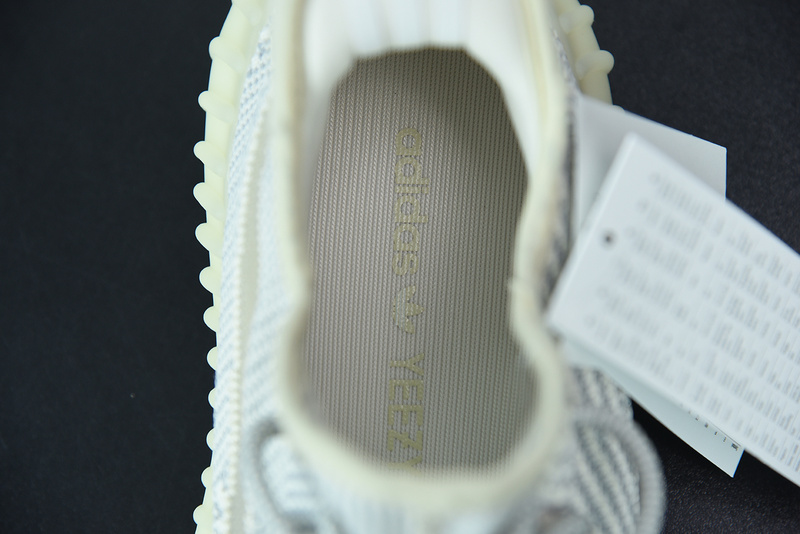 ad*s Y**zy boost 350 v2 ‘lundmark’ non reflective fu9161