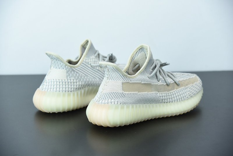 ad*s Y**zy boost 350 v2 ‘lundmark’ non reflective fu9161