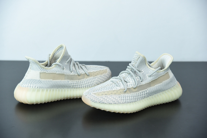 ad*s Y**zy boost 350 v2 ‘lundmark’ non reflective fu9161