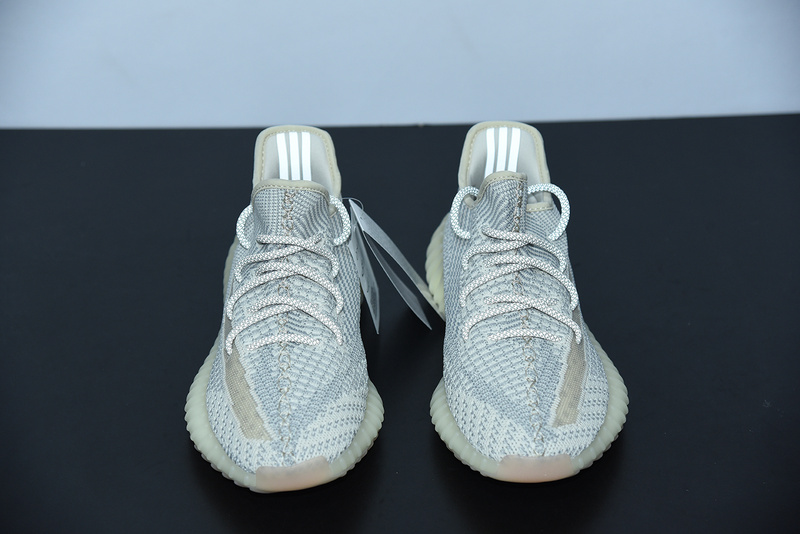 ad*s Y**zy boost 350 v2 ‘lundmark’ non reflective fu9161