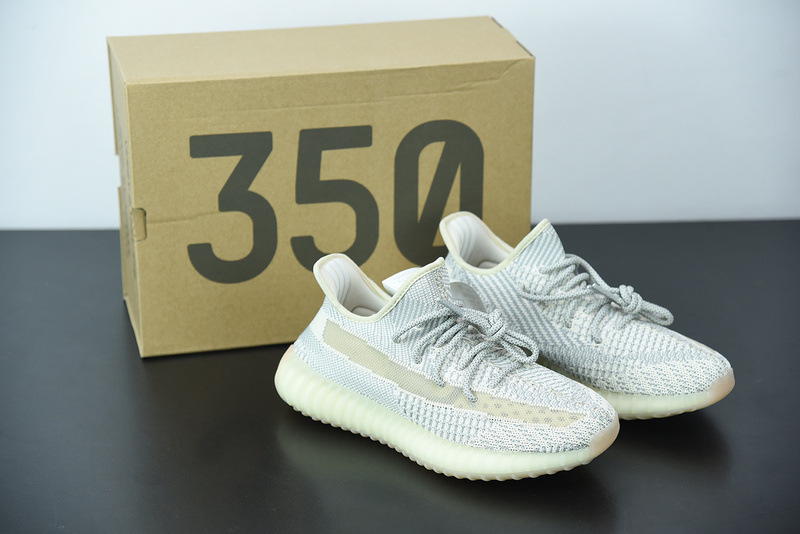 ad*s Y**zy boost 350 v2 ‘lundmark’ non reflective fu9161