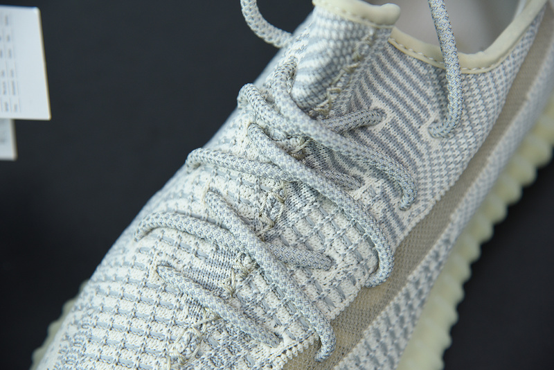 ad*s Y**zy boost 350 v2 ‘lundmark’ non reflective fu9161