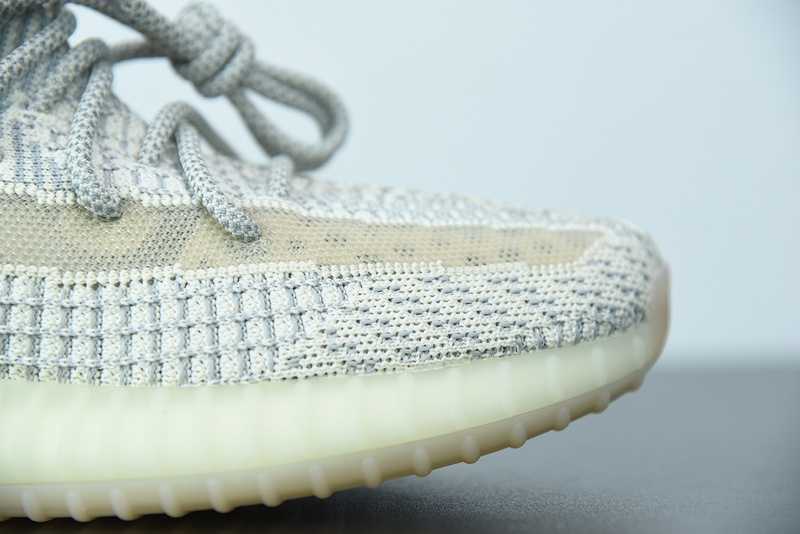 ad*s Y**zy boost 350 v2 ‘lundmark’ non reflective fu9161