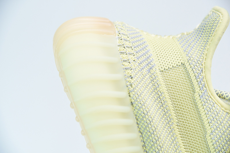 ad*s Y**zy boost 350 v2 “antlia” non reflective fv3250