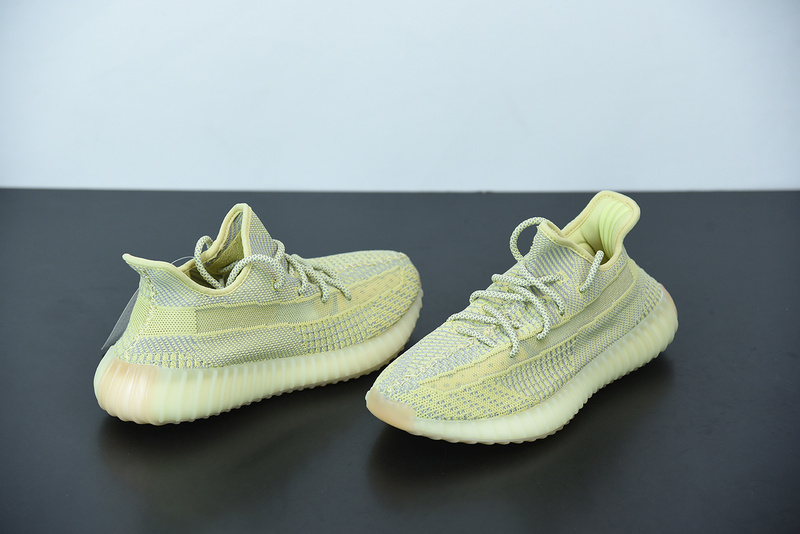 ad*s Y**zy boost 350 v2 “antlia” non reflective fv3250