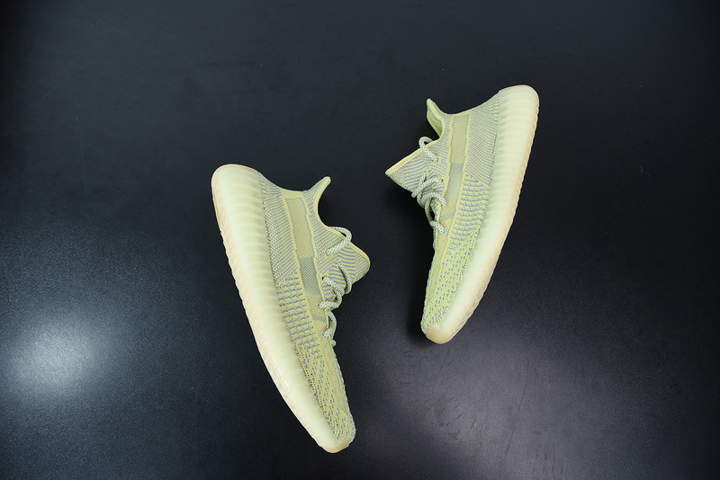 ad*s Y**zy boost 350 v2 “antlia” non reflective fv3250