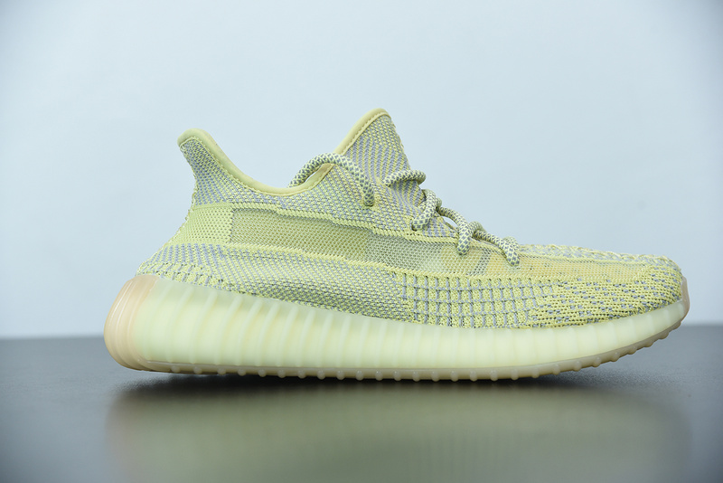 ad*s Y**zy boost 350 v2 “antlia” non reflective fv3250