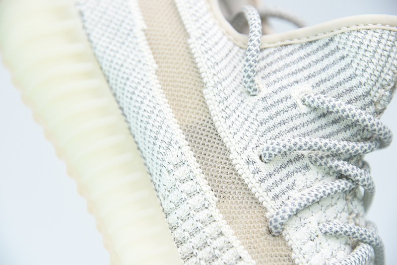 ad*s Y**zy boost 350 v2 ‘lundmark’ reflective fv3254