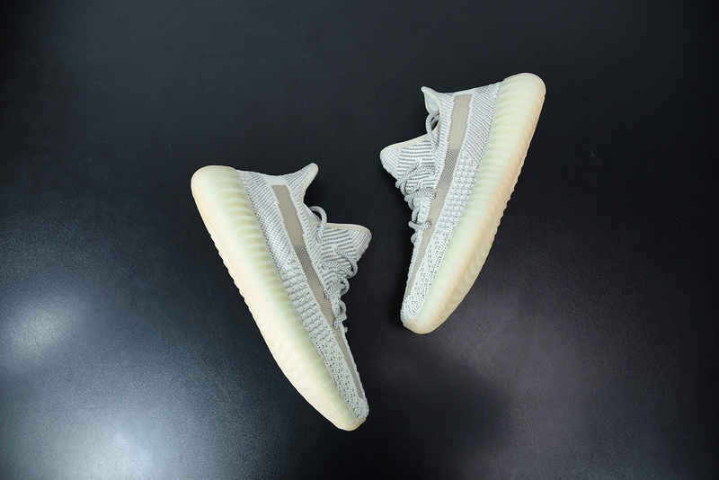 ad*s Y**zy boost 350 v2 ‘lundmark’ reflective fv3254