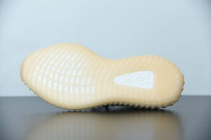 ad*s Y**zy boost 350 v2 “synth” reflective fv5666