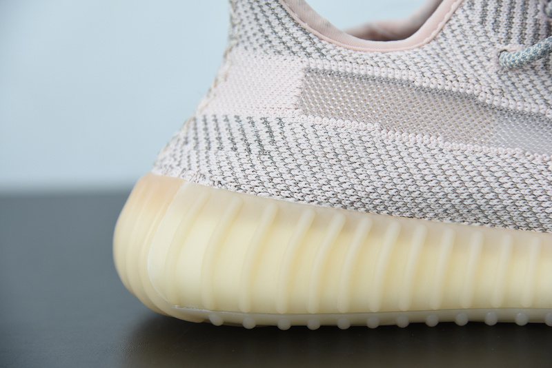 ad*s Y**zy boost 350 v2 “synth” reflective fv5666