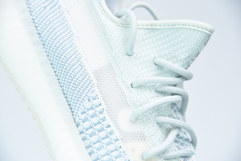 ad*s Y**zy boost 350 v2 cloud white fw3043