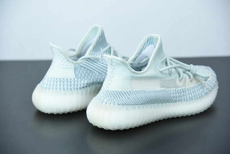ad*s Y**zy boost 350 v2 cloud white fw3043