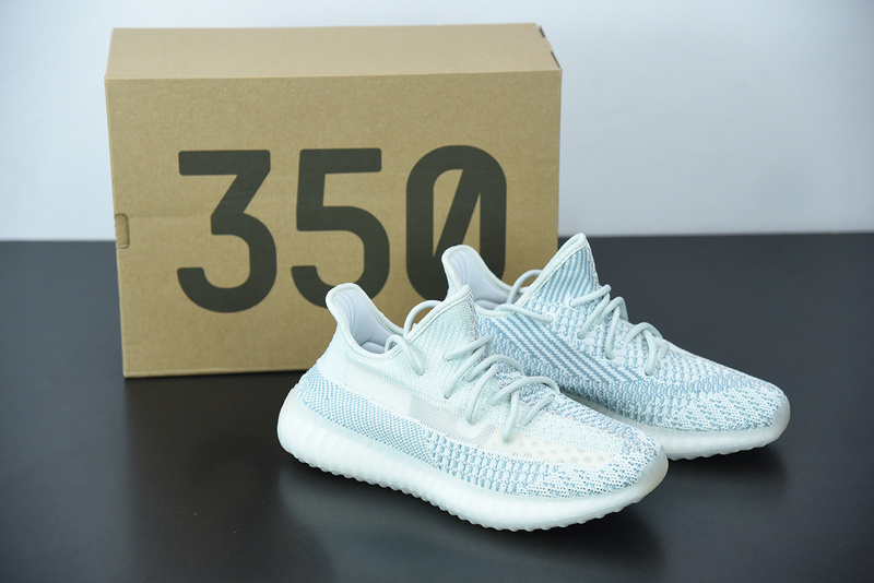 ad*s Y**zy boost 350 v2 cloud white fw3043