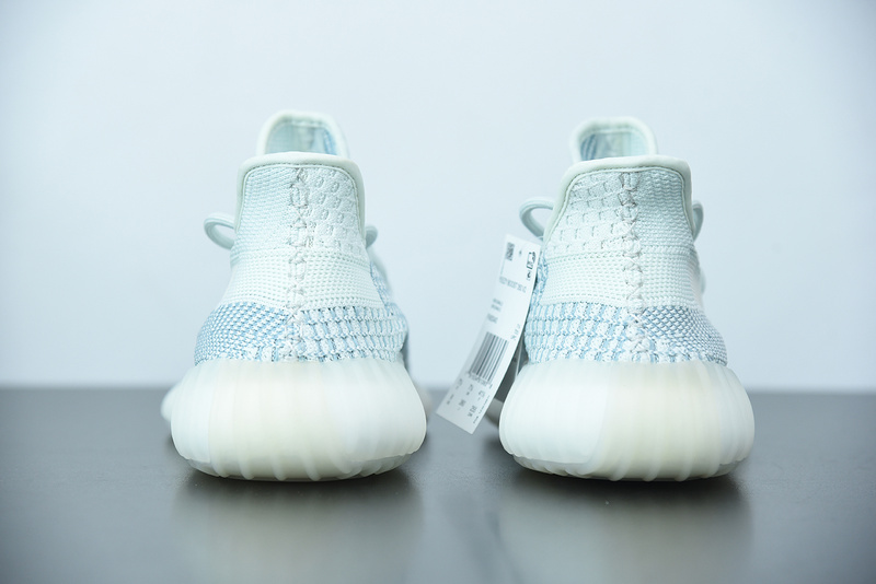 ad*s Y**zy boost 350 v2 cloud white fw3043