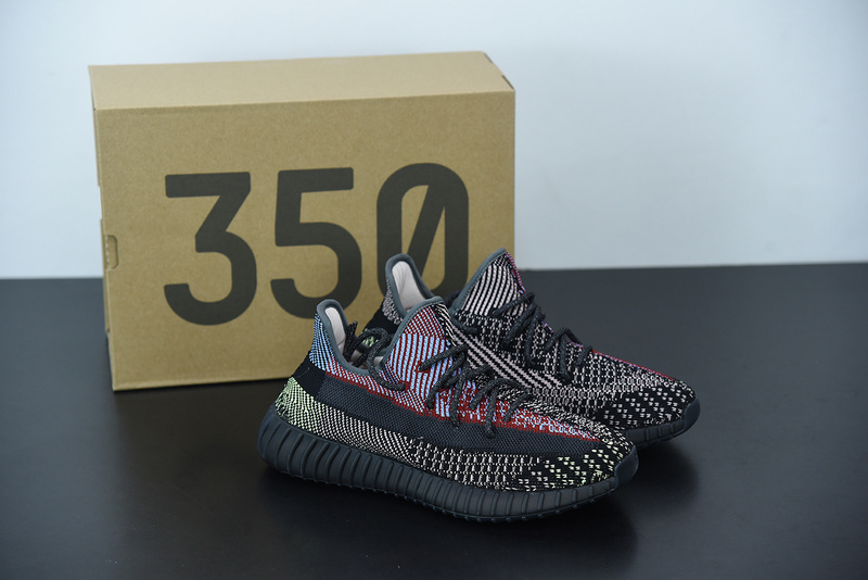 ad*s Y**zy boost 350 v2 non-reflective yecheil fw5190