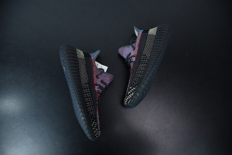 ad*s Y**zy boost 350 v2 reflective yecheil fx4145